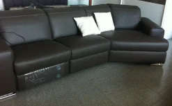 Doimo Sofas Divano Andy di in stile moderno a prezzo Outlet- Divani