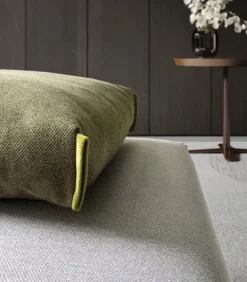 Outlet Divano angolare Bacio a prezzo scontato Divani