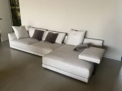 New Divano angolare modello Bristol di a prezzi outlet Divani