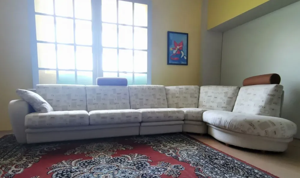 Outlet Divano Angolare modello Divano angolare di con forte sconto Divani