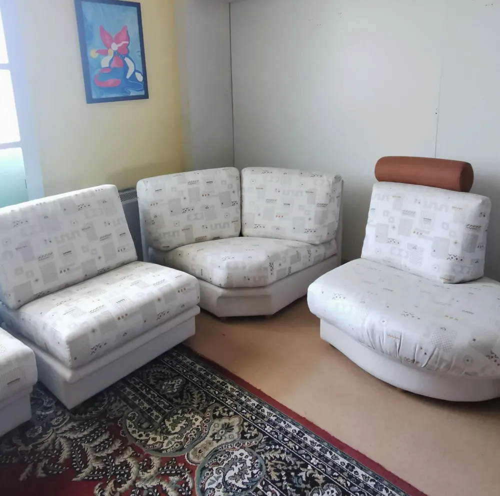 Outlet Divano Angolare modello Divano angolare di con forte sconto Divani