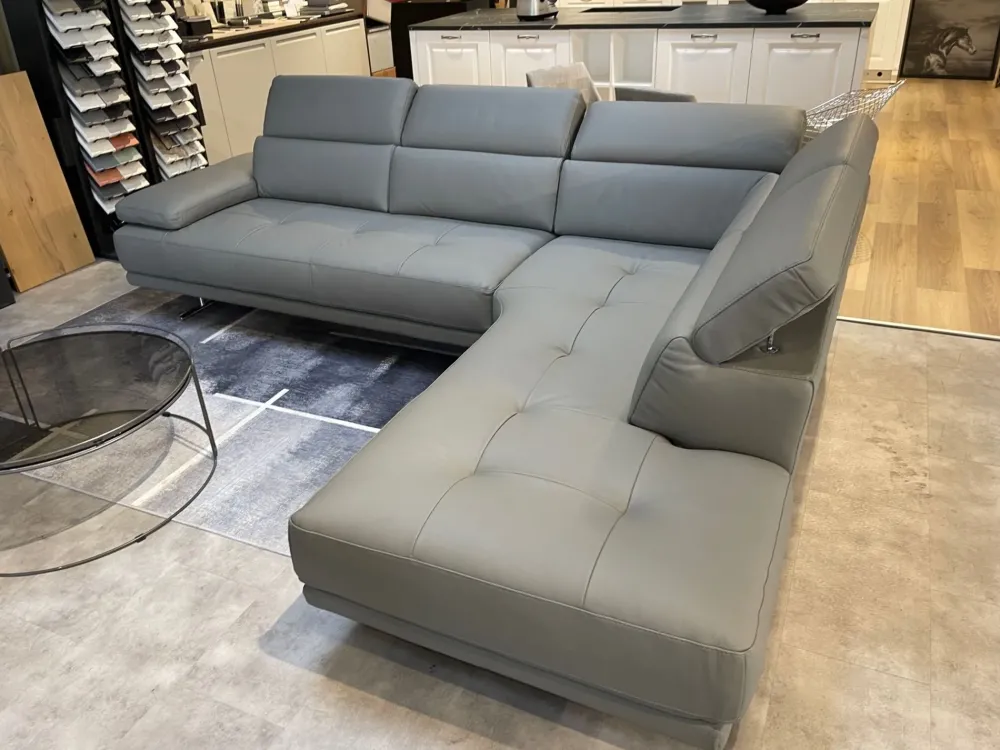 Calia Divano angolare modello Mauritius di con forte sconto- Divani