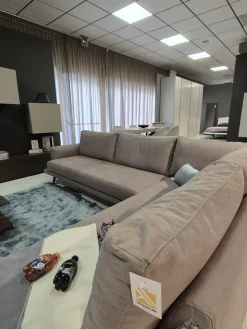 New Divano Angolare Philip 77 a 3300 Euro Divani