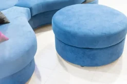 Artigianale Divano Angolare Virgola_completo_di_pouff a 2268€- Divani