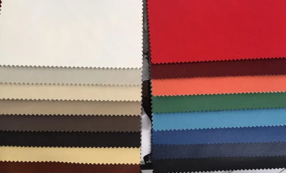 Best Divano Auroma in Ecopelle non sfoderabile di scontato 45% Divani