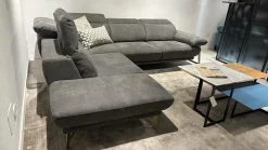 La casa moderna Divano Avery  di in stile moderno in Offerta Outlet- Divani