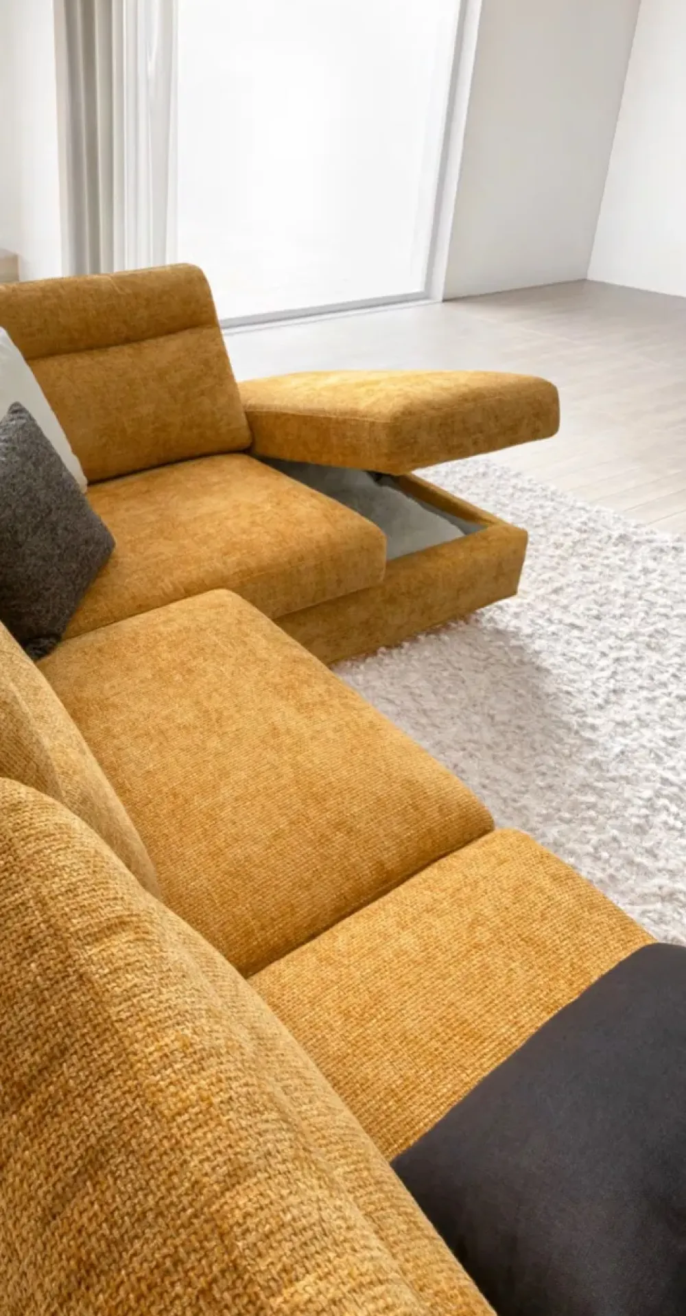 Divano Bellargo a prezzo ribassato^Le Comfort Hot