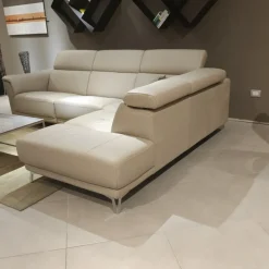 Nicoletti Home Divano Charleston di in stile moderno a prezzo Outlet- Divani