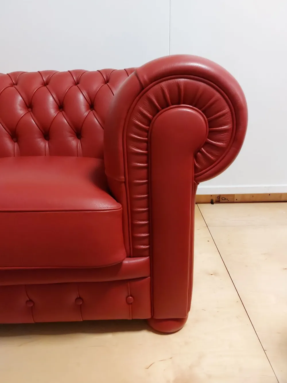 Divano Chester ad un prezzo vantaggioso^Collezione esclusiva New