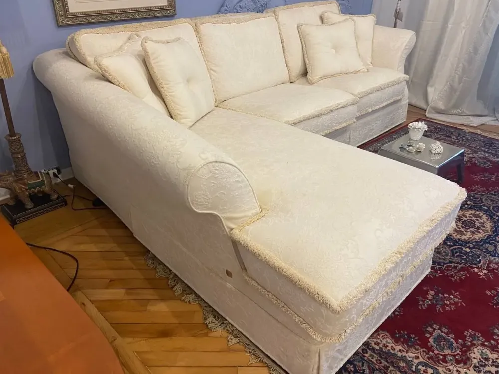 Collezione esclusiva Divano Classico in Tessuto non sfoderabile di scontato 50%- Divani