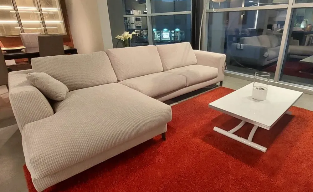 Hot Divano Con penisola Artis di a prezzo ribassato Divani