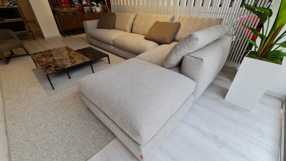 Divano con penisola Asolo OFFERTA OUTLET Divani