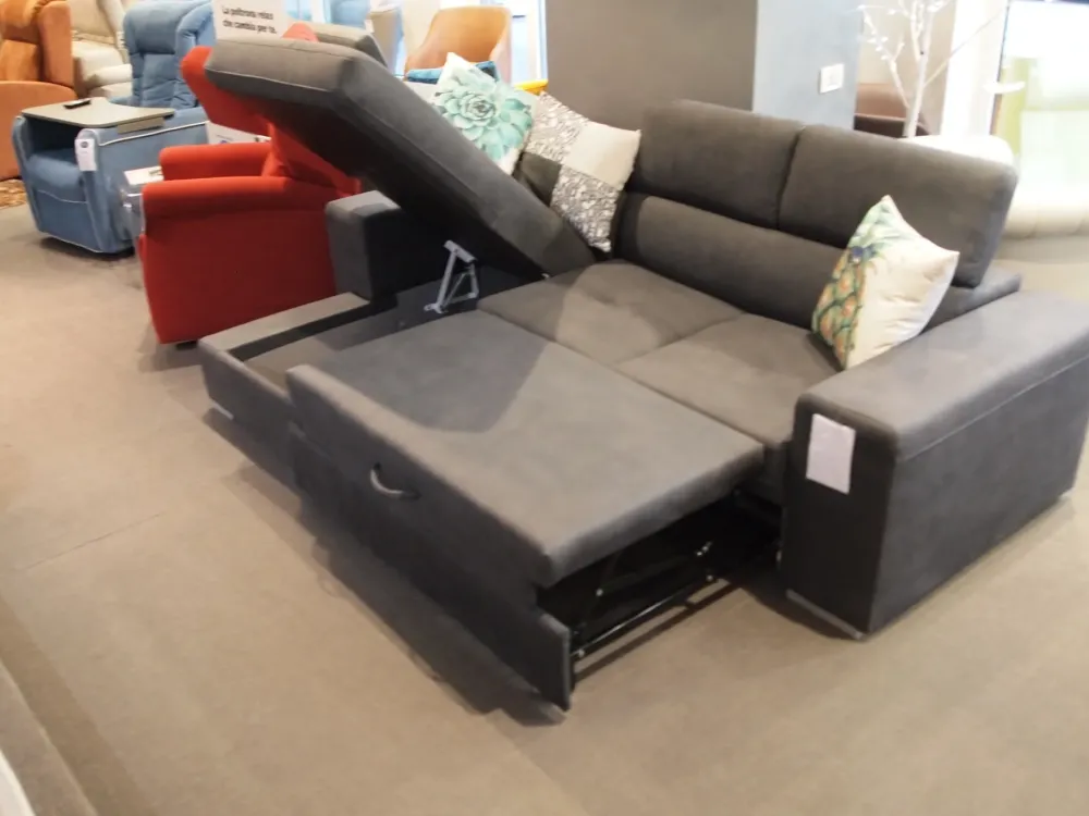 Divano con penisola Bari a PREZZO OUTLET scontato del 34% Divani