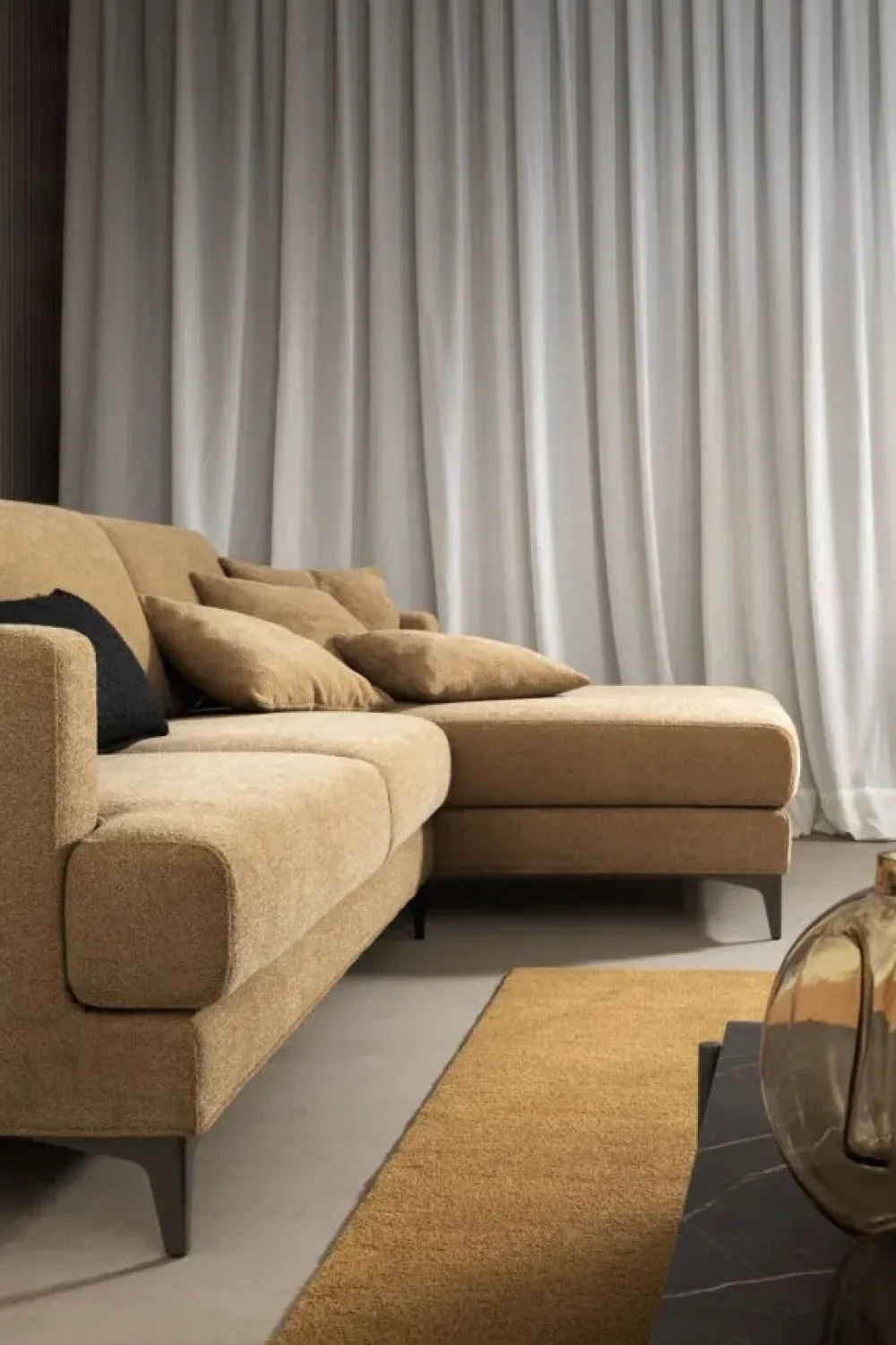 Divano Con penisola Cherry a 1150 Euro^Samoa