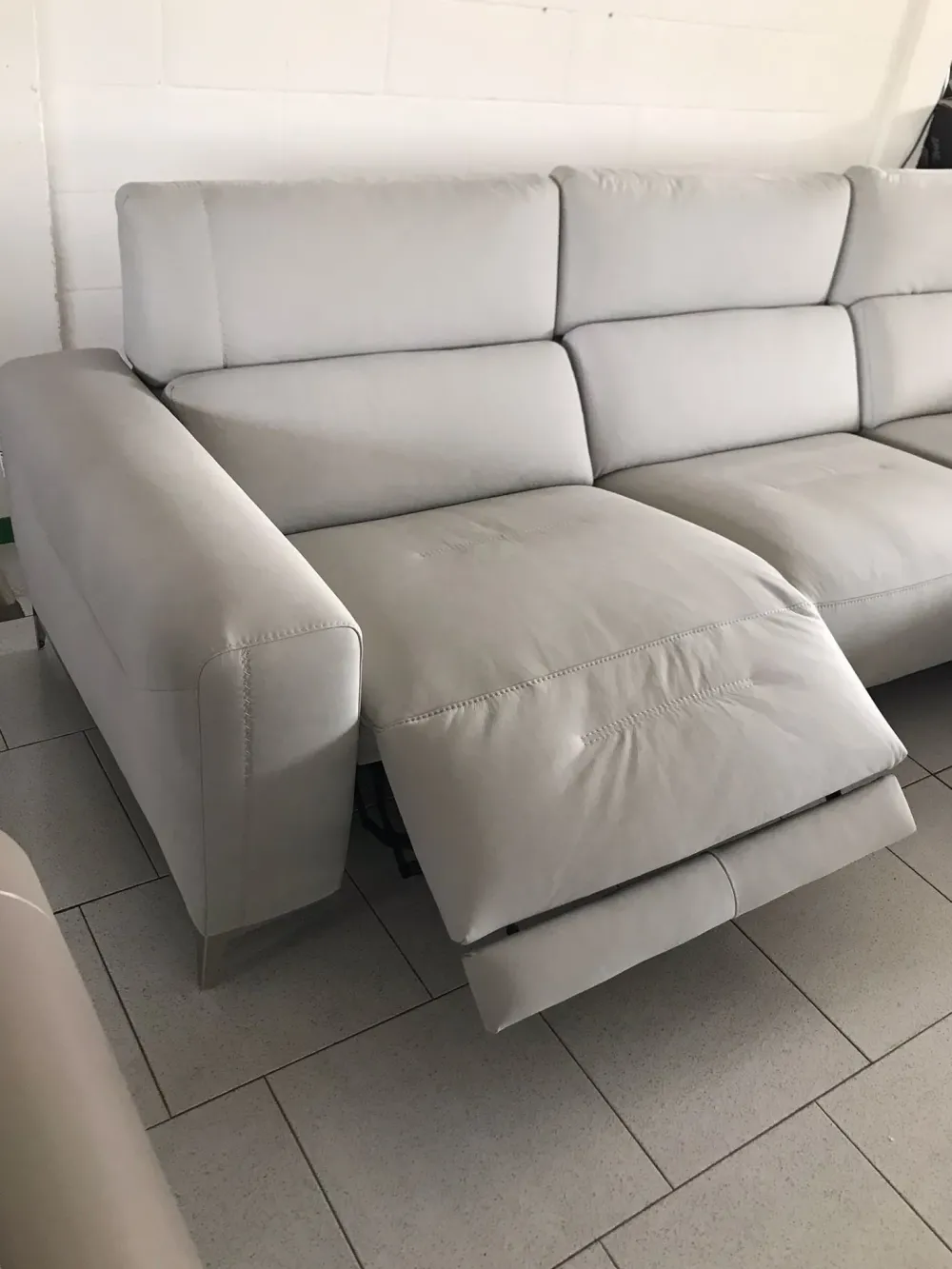 Divano con penisola in stile Design Con seduta allungabile con forte sconto^Md work Best