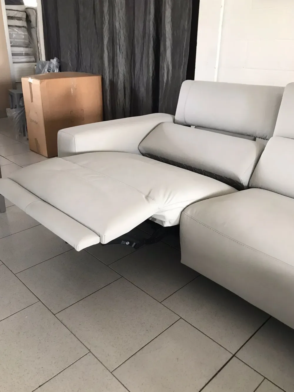 Divano con penisola in stile Design Con seduta allungabile con forte sconto^Md work Best