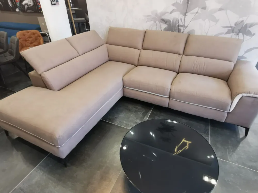 Polyformitalia Divano con penisola Inga ad un prezzo conveniente- Divani