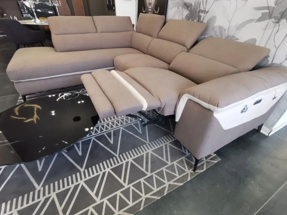 Polyformitalia Divano con penisola Inga ad un prezzo conveniente- Divani