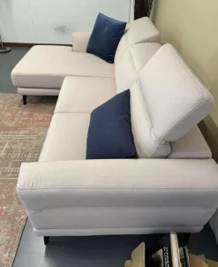 Le Comfort Divano Con penisola Lambert di a prezzo ribassato- Divani