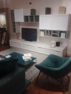 Doimo Salotti Divano Con penisola Mod  philip 72 in Offerta Outlet a 3525 Euro- Divani