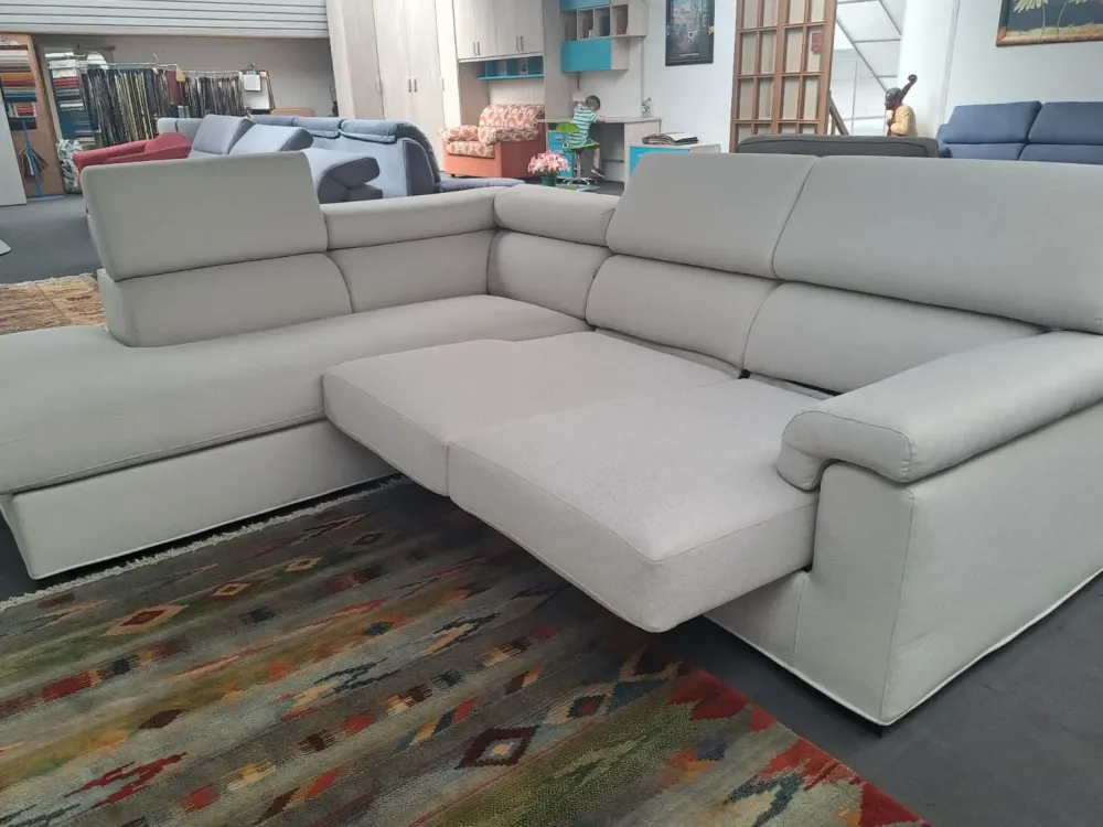 Divano con penisola modello Reflect di a prezzi convenienti^Samoa Discount