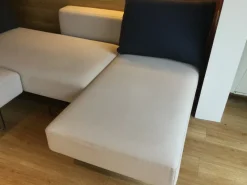 Divano con penisola modello Air di in offerta^Lago