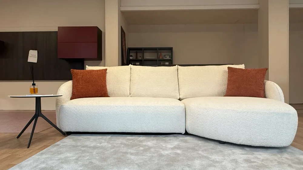 Divano Con penisola modello Togo di a prezzi convenienti^Le Comfort Discount