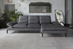 Nicoletti Home Divano con penisola Monnalisa a PREZZO OUTLET scontato del 48%- Divani