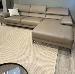 Divano Con penisola Paris a 2740 Euro^Doimo Salotti Online