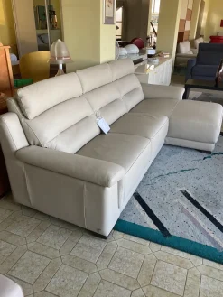 Divano con penisola Pasha   in Offerta Outlet^Calia Discount