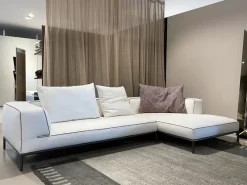 Discount Divano Con penisola Perry up a 9370 Euro Divani