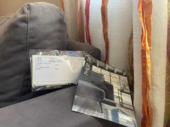 Divano Con penisola Philip 77 a 1700 Euro^Doimo Salotti New