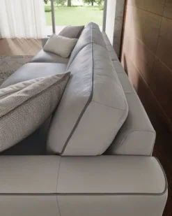 Hot Divano con penisola Russel ad un prezzo conveniente Divani