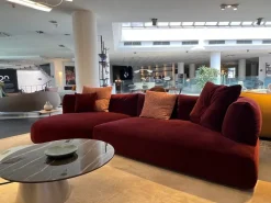 Desirèe Divano Con penisola tessuto modello Ethia di- Divani