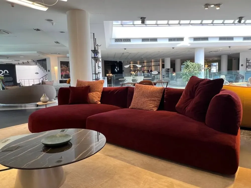 Desirèe Divano Con penisola tessuto modello Ethia di- Divani