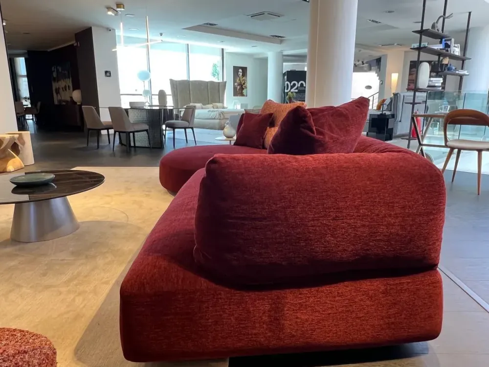 Desirèe Divano Con penisola tessuto modello Ethia di- Divani