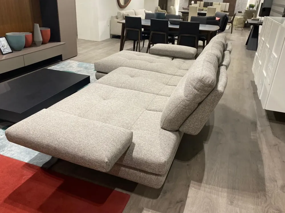 Online Divano con penisola Toby wing ad un prezzo conveniente Divani