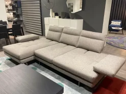 Online Divano con penisola Toby wing ad un prezzo conveniente Divani