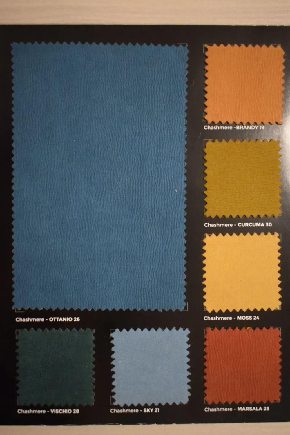 Divano da 4 posti modello Anais di scontato^Collezione esclusiva Sale