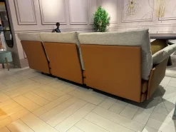 Divano da 4 posti modello Stone di scontato Divani