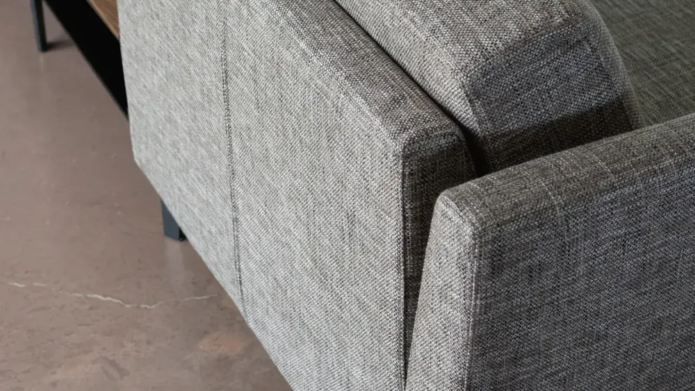 Divano da 4 posti modello Gregory di scontato^Doimo Salotti Online