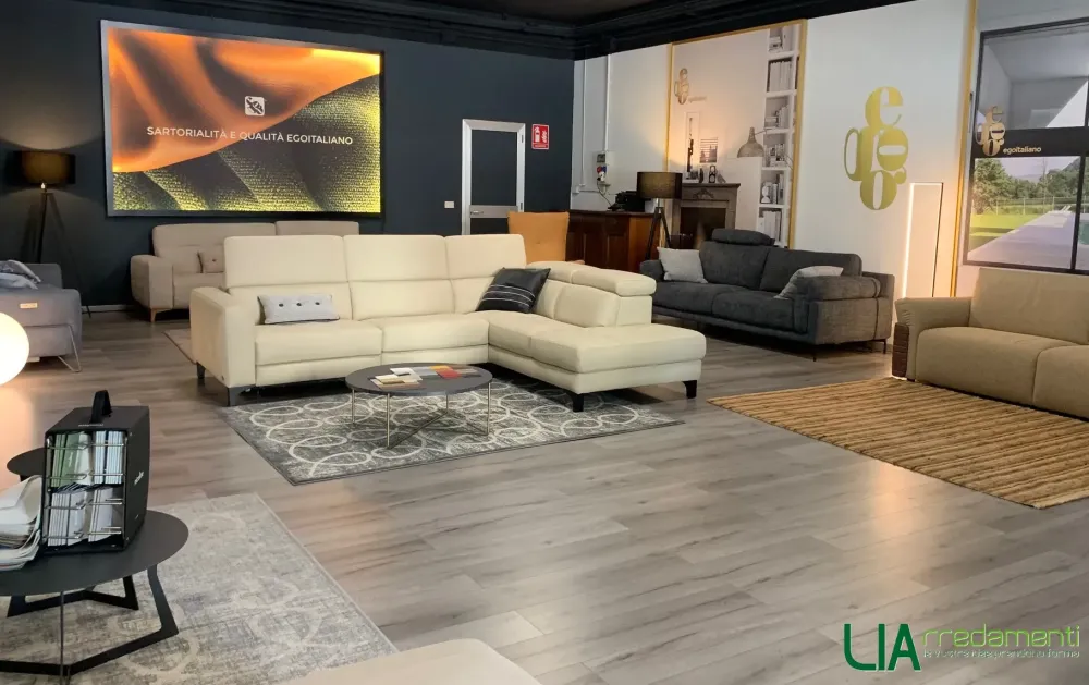 Divano da 5 posti modello Matt di scontato^Egoitaliano Sale