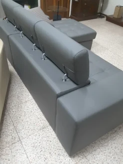 New Divano da 3 posti modello Borg di scontato Divani