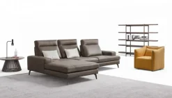 Divano da 4 posti modello Emmet di scontato^Le Comfort Outlet