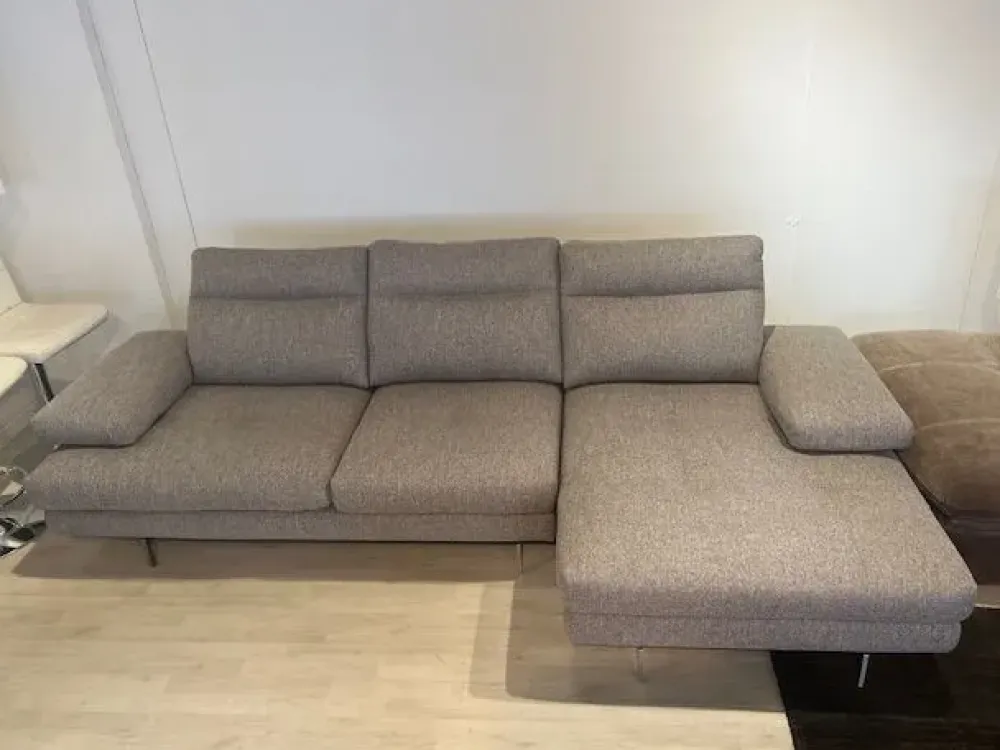 Divano da 4 posti modello Toby wing di scontato^Calia Best