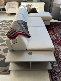 Divano da 4 posti modello Goodman di scontato^Doimo Salotti Outlet