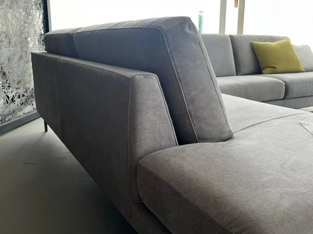 Divano da Grandi modello Holden di scontato^Divanidea Outlet