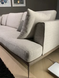 Outlet Divano design tessuto Flight di con sconto del - 30% Divani