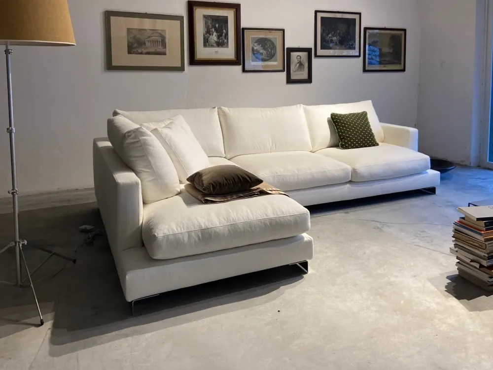 Divano Simposio divano ad angolo con chaise longue PREZZI OUTLET sconto 25%^DHome Hot