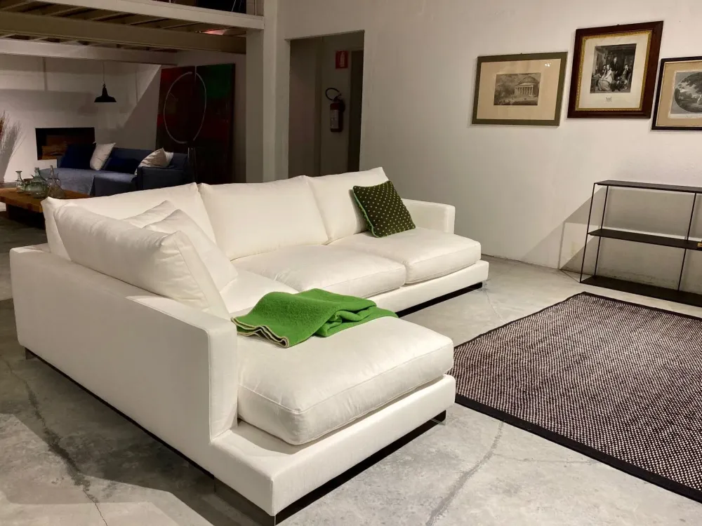 Divano Simposio divano ad angolo con chaise longue PREZZI OUTLET sconto 25%^DHome Hot